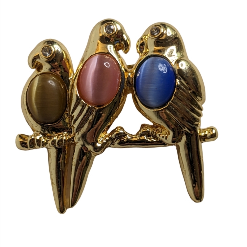Vintage Triple Parrot Brooch – Gold Tone with Lucite Cabochons